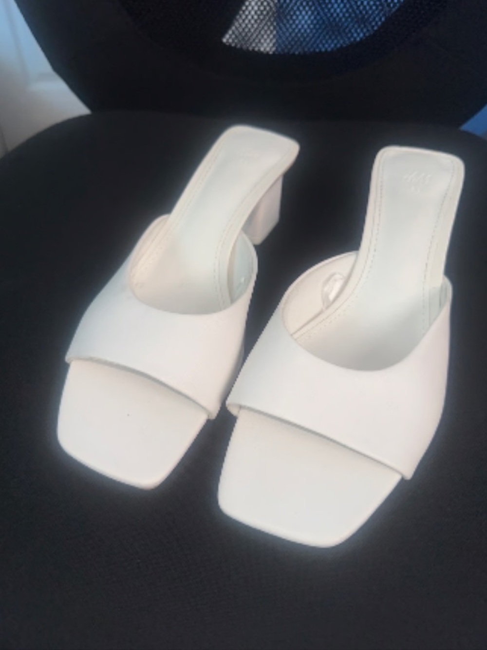 H&M White Square-Toe Block Heel Slide Sandals - Picture 4 of 4